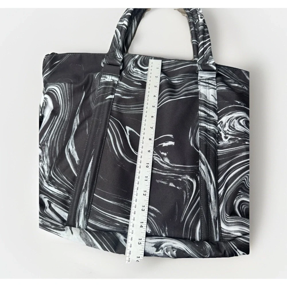 Herschel‎ Supply Company Strand Paint Pour Black Duffle Bag Diaper Gym Travel